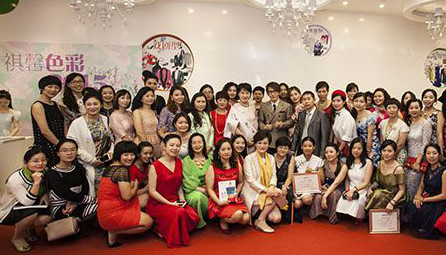 感恩有你|我們是一群有背景的色彩顧問！